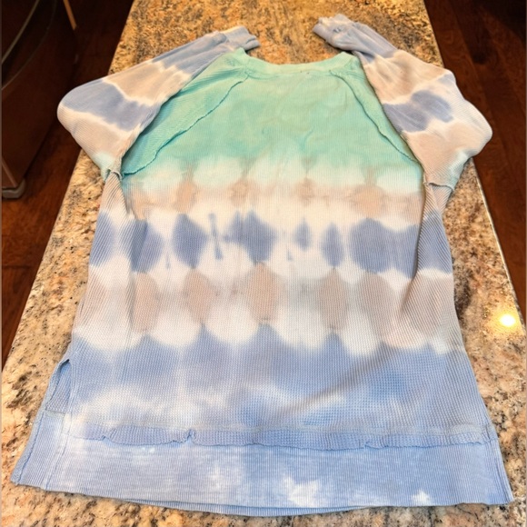 Simply, Southern tie-dye, thermal type shirt size medium - Picture 8 of 16